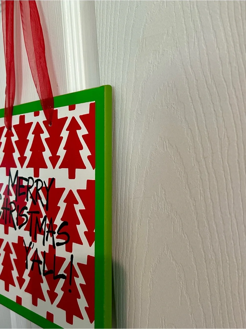 Magnolia Lane Collection Red and Green Christmas Tree Wall Sign